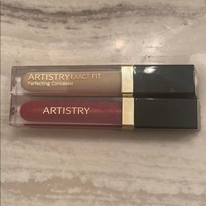 artistry Makeup - Artistry lipstick and eye correcting with light artistry Makeup - Artistry lipstick and eye correcting with light
